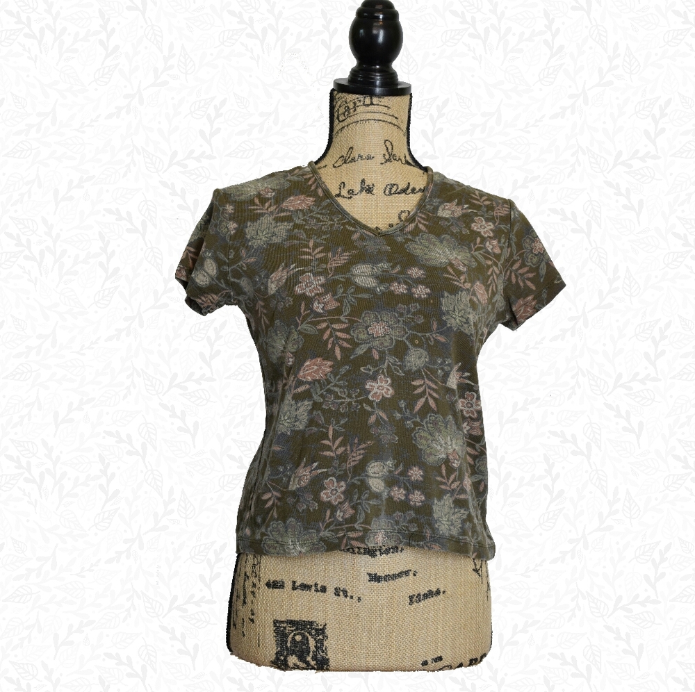 White Stag Green & Pink Flower Print T-shirt